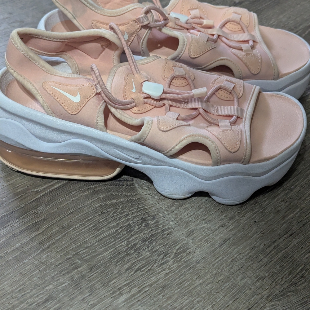 Nike Women's Pink Air Max Koko Sandals